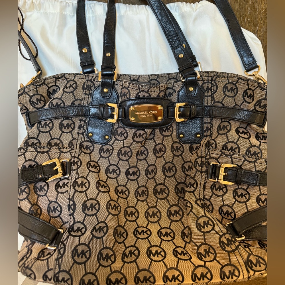Michael Kors Tote